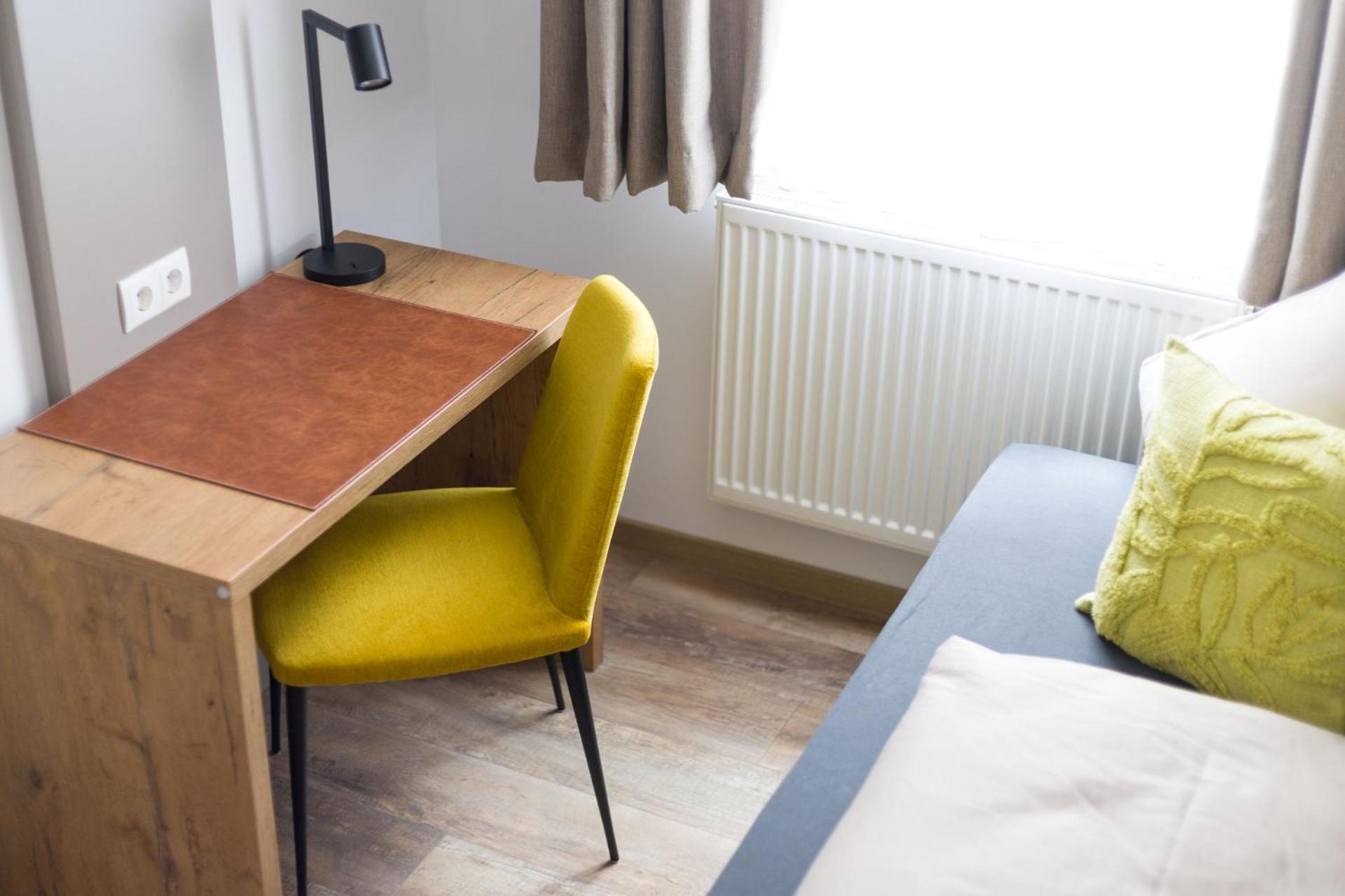 Hotel Zur Traube Uffenheim ภายนอก รูปภาพ