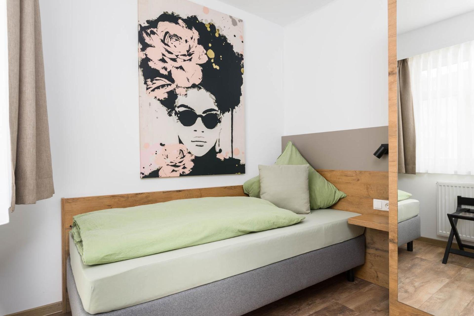 Hotel Zur Traube Uffenheim ภายนอก รูปภาพ